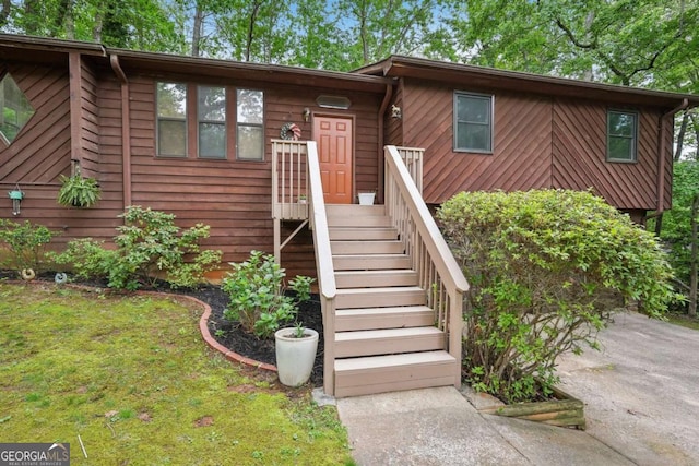3679 Regent Dr NW, Kennesaw, GA 30144 - view of front of house with a front lawn