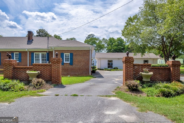 157 Hartwell St, Royston, GA 30662 - view of front facade with brick siding
