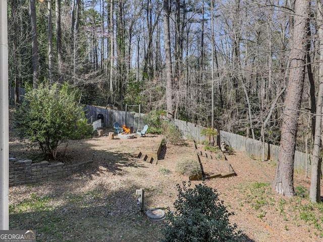 view of yard featuring fence