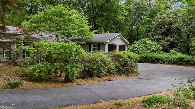 35 Saddle Mountain Rd SE, Rome, GA 30161 - deck featuring an outdoor hangout area