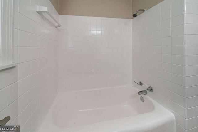 1774 Austin Dr, Decatur, GA 30032 - full bath featuring tub / shower combination