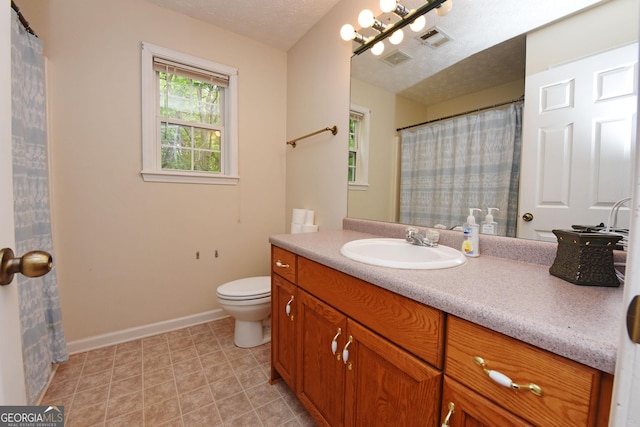 full bath featuring visible vents, baseboards, toilet, and vanity