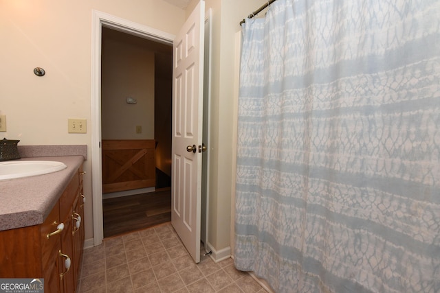 full bathroom featuring vanity