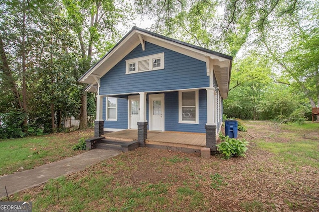 view of front of property featuring a porch