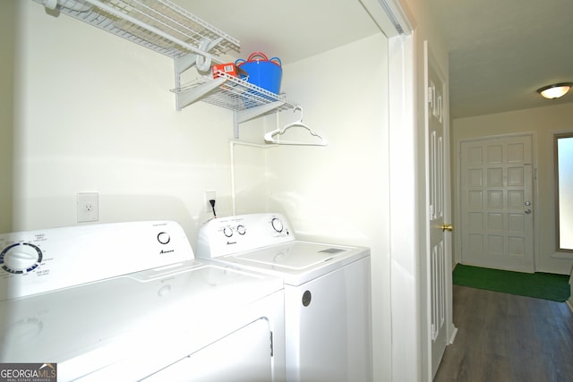 1812 Ashborough Cir SE Unit C, Marietta, GA 30067 - laundry area with dark wood finished floors and independent washer and dryer