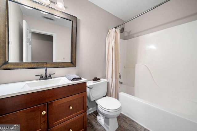 405 Maple Rdg, White, GA 30184 - full bath featuring toilet, visible vents, shower / bath combo, and vanity