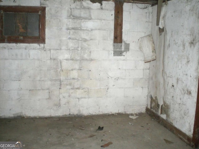 24 N Blanche Ave SW, Rome, GA 30161 - unfinished basement with concrete block wall