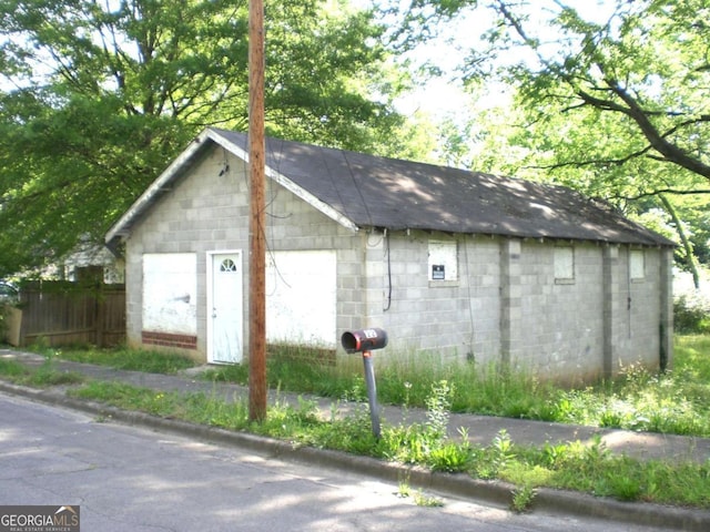 24 N Blanche Ave SW, Rome, GA 30161 - view of outdoor structure with fence and an outdoor structure