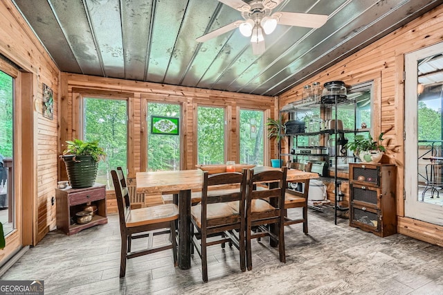 5419 Tyree Rd, Winston, GA 30187 - sunroom with a healthy amount of sunlight