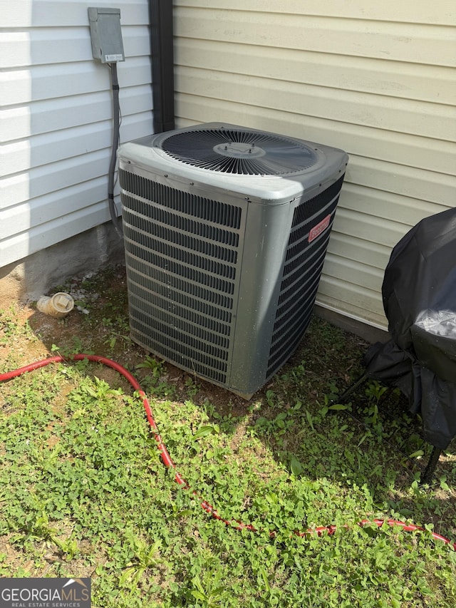2353 Wellington Cir, Lithonia, GA 30058 - details with cooling unit