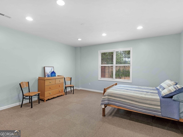 bedroom featuring carpet flooring, baseboards, visible vents, and recessed lighting