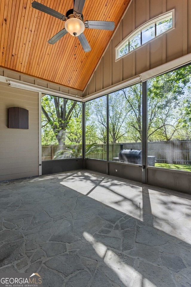 4577 San Saba Dr, Hahira, GA 31632 - unfurnished sunroom featuring ceiling fan