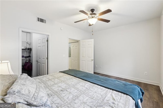 5559 Glenridge Dr Unit 1103, Sandy Springs, GA 30342 - washroom featuring independent washer and dryer, laundry area, baseboards, and wood finished floors