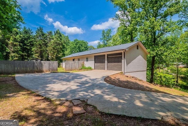 5028 Nichols Dr, Flowery Branch, GA 30542 - view of detached garage