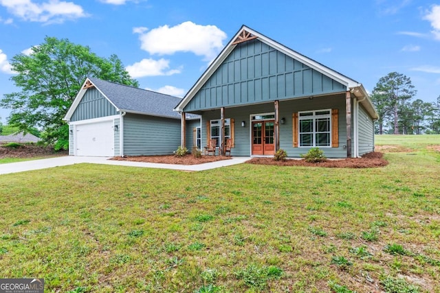 1515 Cabin Creek Trl, Griffin, GA 30223 - craftsman-style home featuring board and batten siding, driveway, and a front lawn