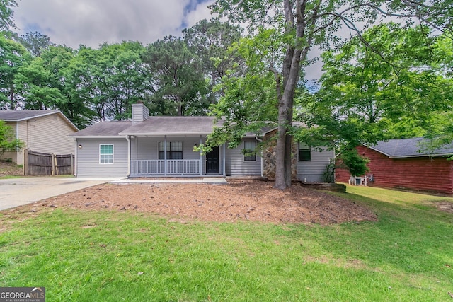 332 Cheryl Ct, Jonesboro, GA 30238 - ranch-style house featuring covered porch, a chimney, and driveway