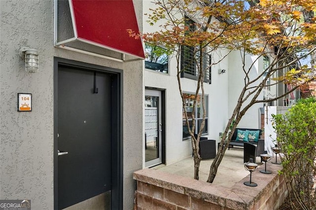 195 Arizona Ave Unit 104, Atlanta, GA 30307 - entrance to property with stucco siding