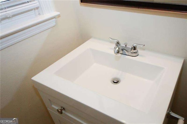 1616 W Kellogg Cir, Douglasville, GA 30134 - bathroom featuring a sink