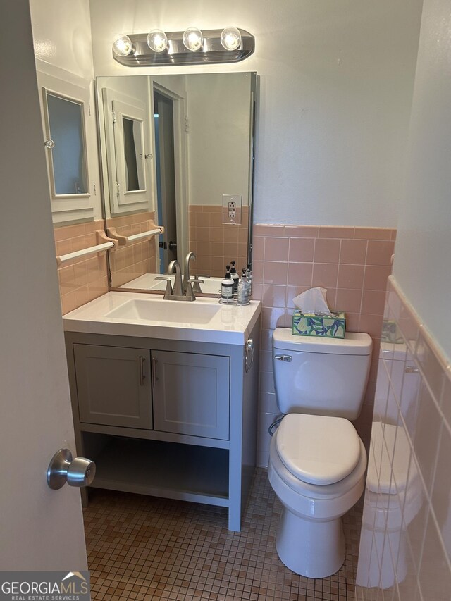 3060 Pharr Ct N Unit 607, Atlanta, GA 30305 - unfurnished sunroom featuring ceiling fan and a city view