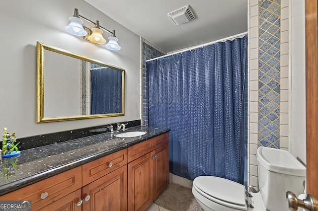 100 Tanglewood Rd, Eatonton, GA 31024 - full bathroom featuring vanity, a shower with curtain, toilet, and visible vents
