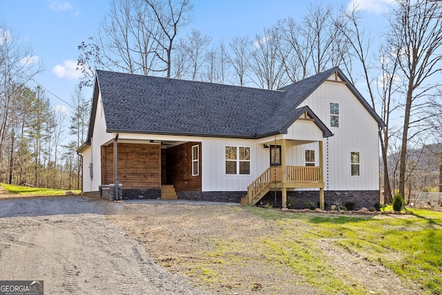 1145 Daniels Rd, Trenton, GA 30752 - modern farmhouse style home with a shingled roof and driveway