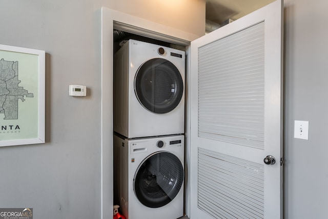 791 Wylie St SE Unit 912, Atlanta, GA 30316 - laundry area with laundry area and stacked washer / drying machine