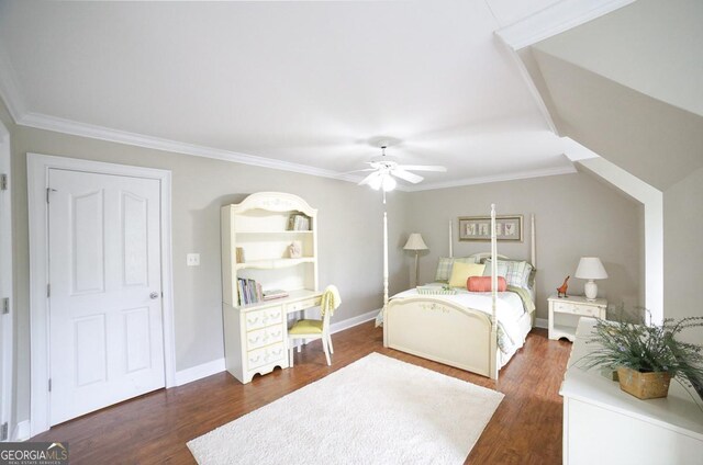bedroom featuring crown molding, dark wood-style flooring, baseboards, and ceiling fan