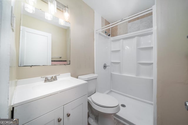 1774 Campbellton Rd, Atlanta, GA 30311 - empty room featuring visible vents, arched walkways, light wood-style flooring, and baseboards
