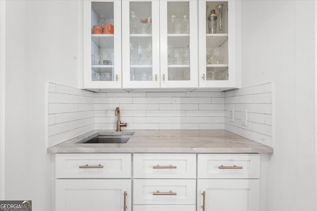 45 Michelle Cir NE, Atlanta, GA 30342 - bar with a sink and tasteful backsplash