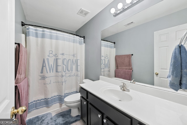 449 Highlands Loop, Woodstock, GA 30188 - full bath with toilet, vanity, and shower / bath combo with shower curtain