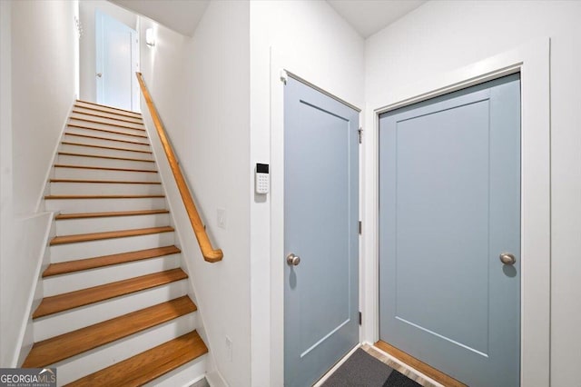 1676 Carroll Dr NW, Atlanta, GA 30318 - view of staircase