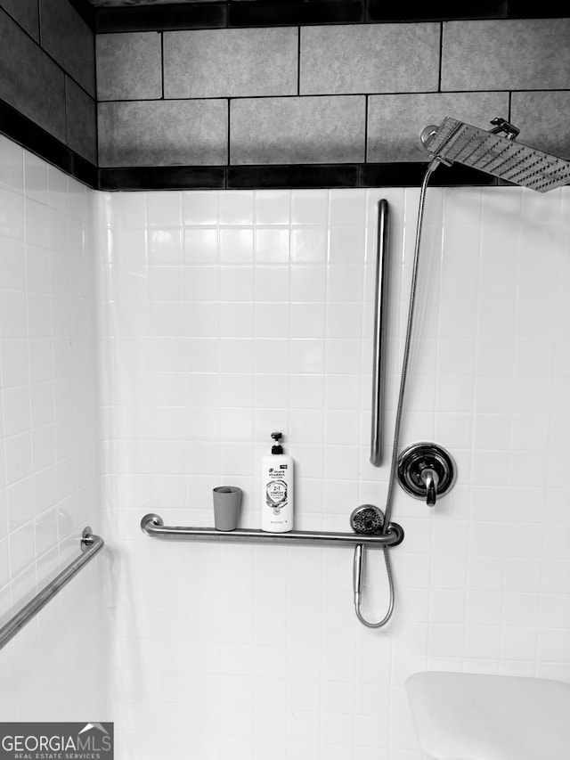 182 Boxer Ln, Rock Spring, GA 30739 - detailed view of a tile shower