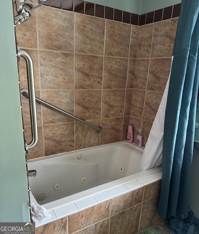 full bath featuring a combined bath / shower with jetted tub