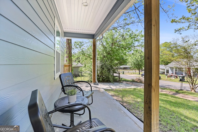 view of patio / terrace featuring covered porch