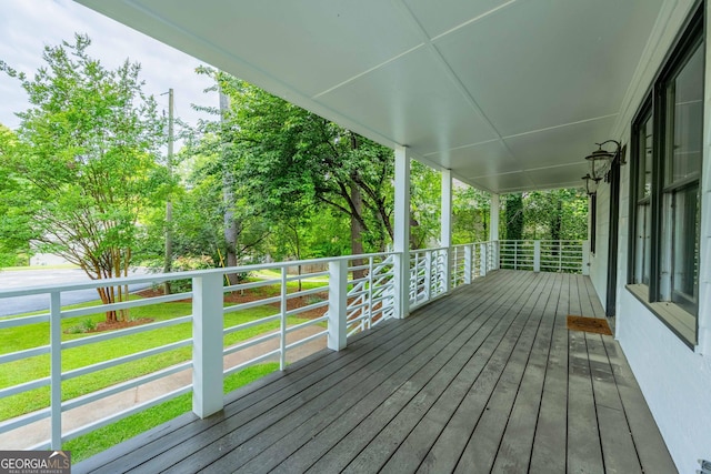 1007 Natalie Ln SE, Smyrna, GA 30082 - deck with a yard