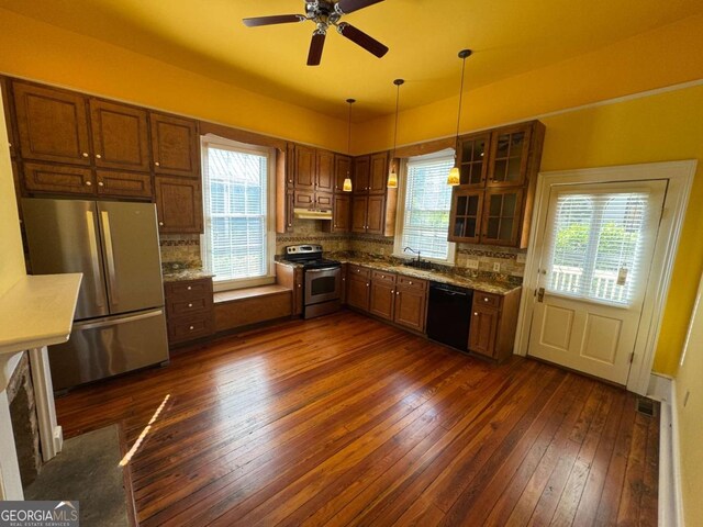 589 Meigs St, Athens, GA 30601 - kitchen with stainless steel appliances, ceiling fan, plenty of natural light, and dark wood-type flooring