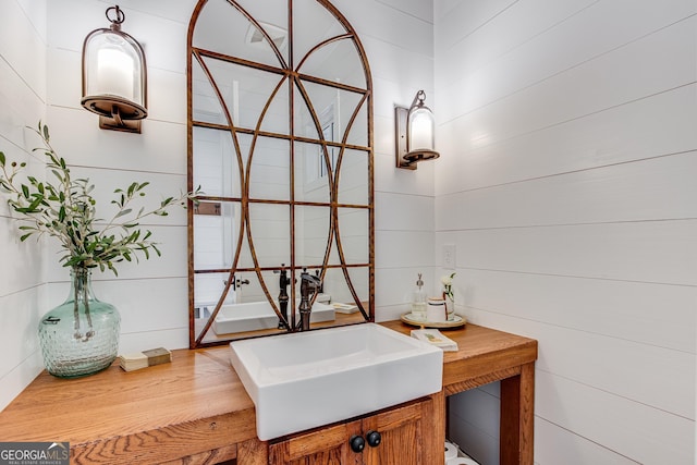 room details featuring a sink