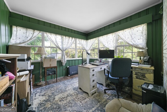 404 E 11th St SE, Rome, GA 30161 - home office with ornamental molding and wood finished floors
