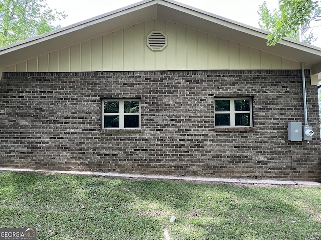 490 Piedmont Hwy, Centre, AL 35960 - view of side of home with brick siding and a yard