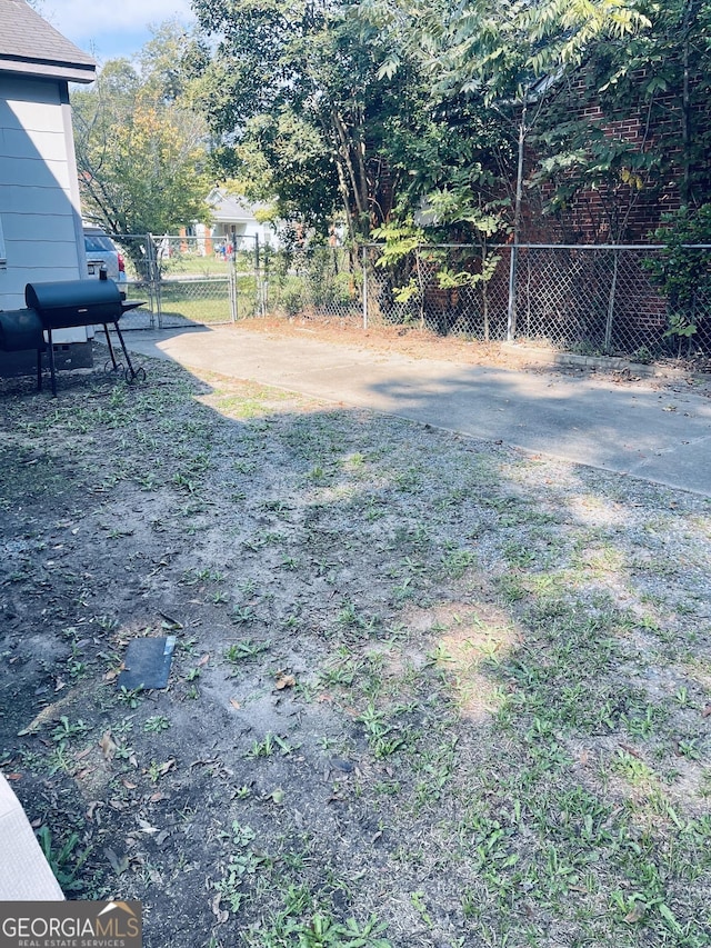 view of yard featuring fence