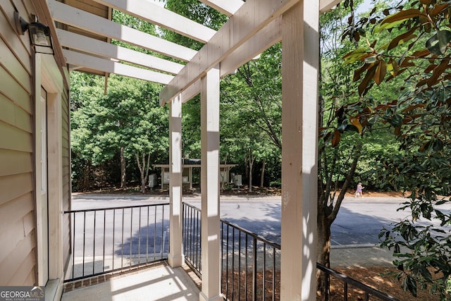 view of patio featuring a pergola