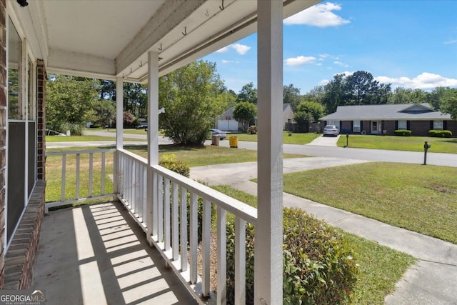 view of patio / terrace with covered porch