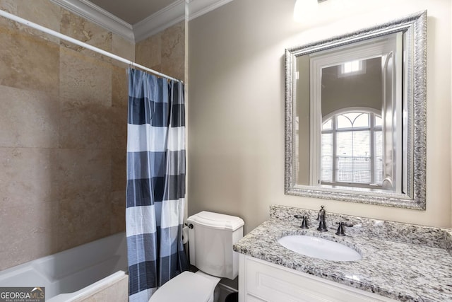 2855 Drayton Hall Dr, Buford, GA 30519 - full bath with a shower with curtain, toilet, vanity, and crown molding