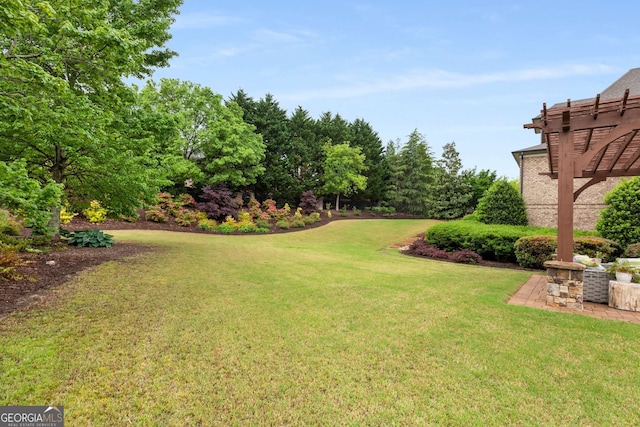 2855 Drayton Hall Dr, Buford, GA 30519 - view of yard featuring a pergola