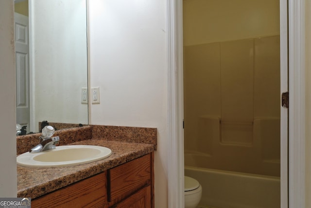 302 Kensington Cir, Warner Robins, GA 31093 - full bath featuring toilet and vanity