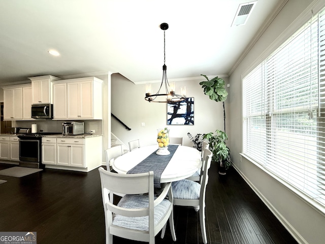 420 Manor Ridge Vw, Alpharetta, GA 30004 - dining room with a chandelier, crown molding, dark wood-style floors, baseboards, and recessed lighting