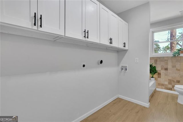 1839 Belcher Pl, Austell, GA 30168 - full bathroom featuring visible vents, double vanity, wood finished floors, toilet, and a sink