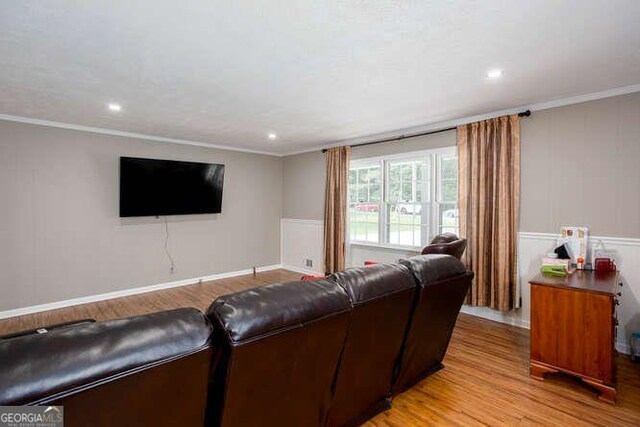 4812 Pamela Ct, Acworth, GA 30101 - living area featuring crown molding, recessed lighting, and light wood finished floors
