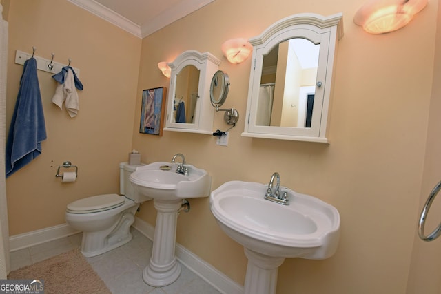 full bath featuring baseboards, ornamental molding, toilet, and tile patterned flooring