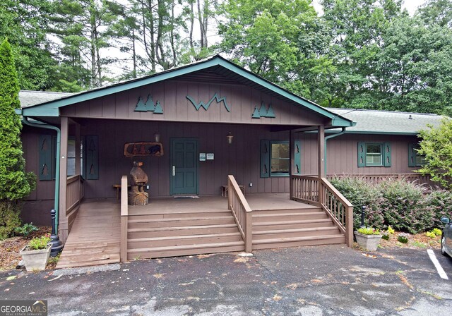 66 Pine Ridge Ct, Ellijay, GA 30536 - view of front facade with covered porch